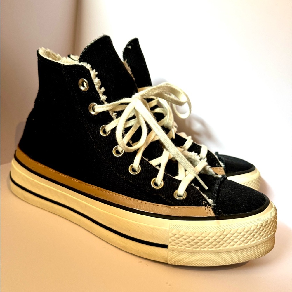 Converse Platform Sneakers Size 8